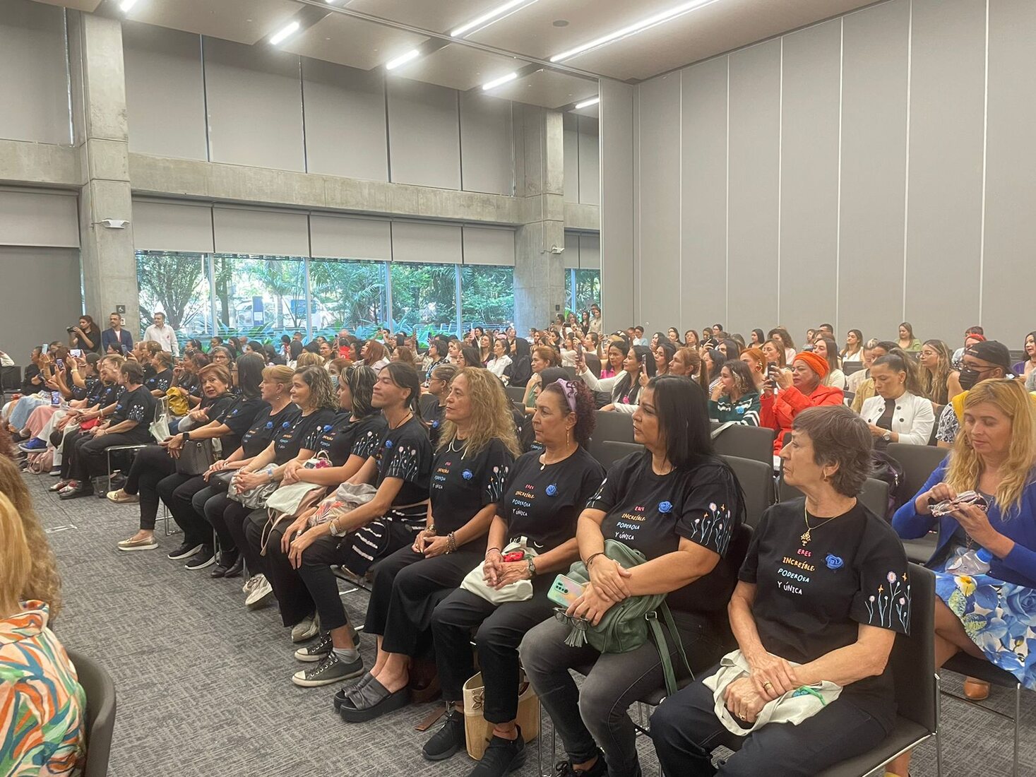 Mujeres Liderezas de la Comuna 12