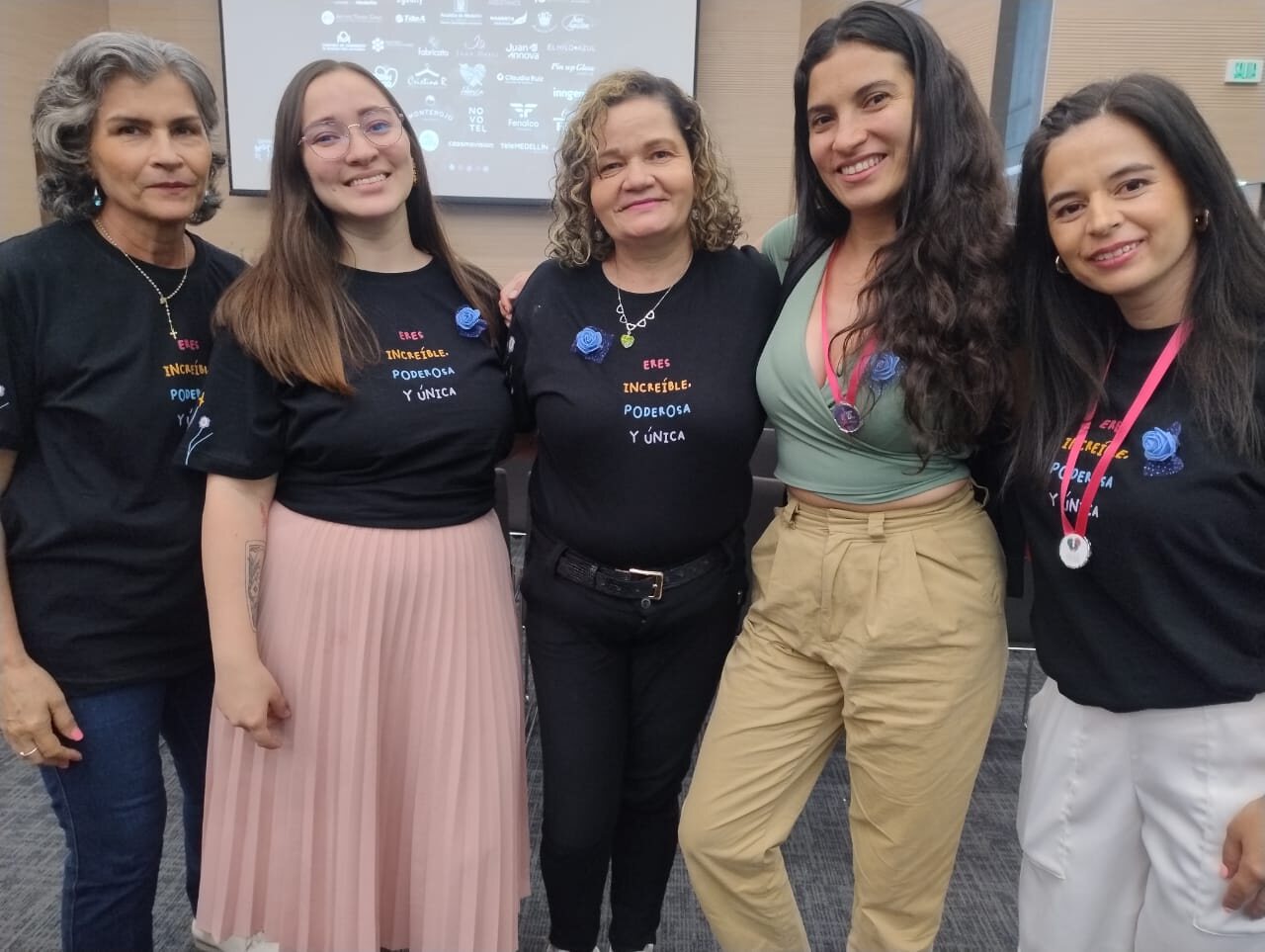 Participantes de Mujeres Liderezas de la Comuna 12